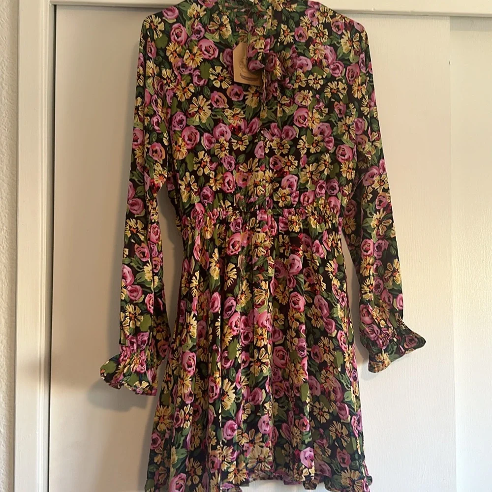 NWT Floral Mini dress - Picture 6 of 8